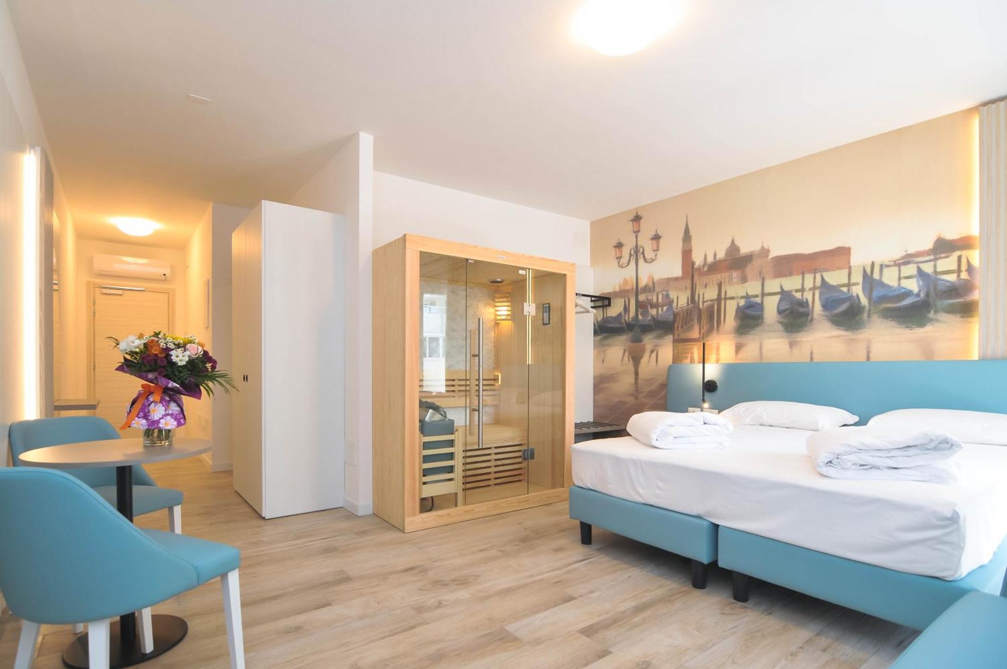 Marina Junior Suite 4 Stelle S Каорле Экстерьер фото